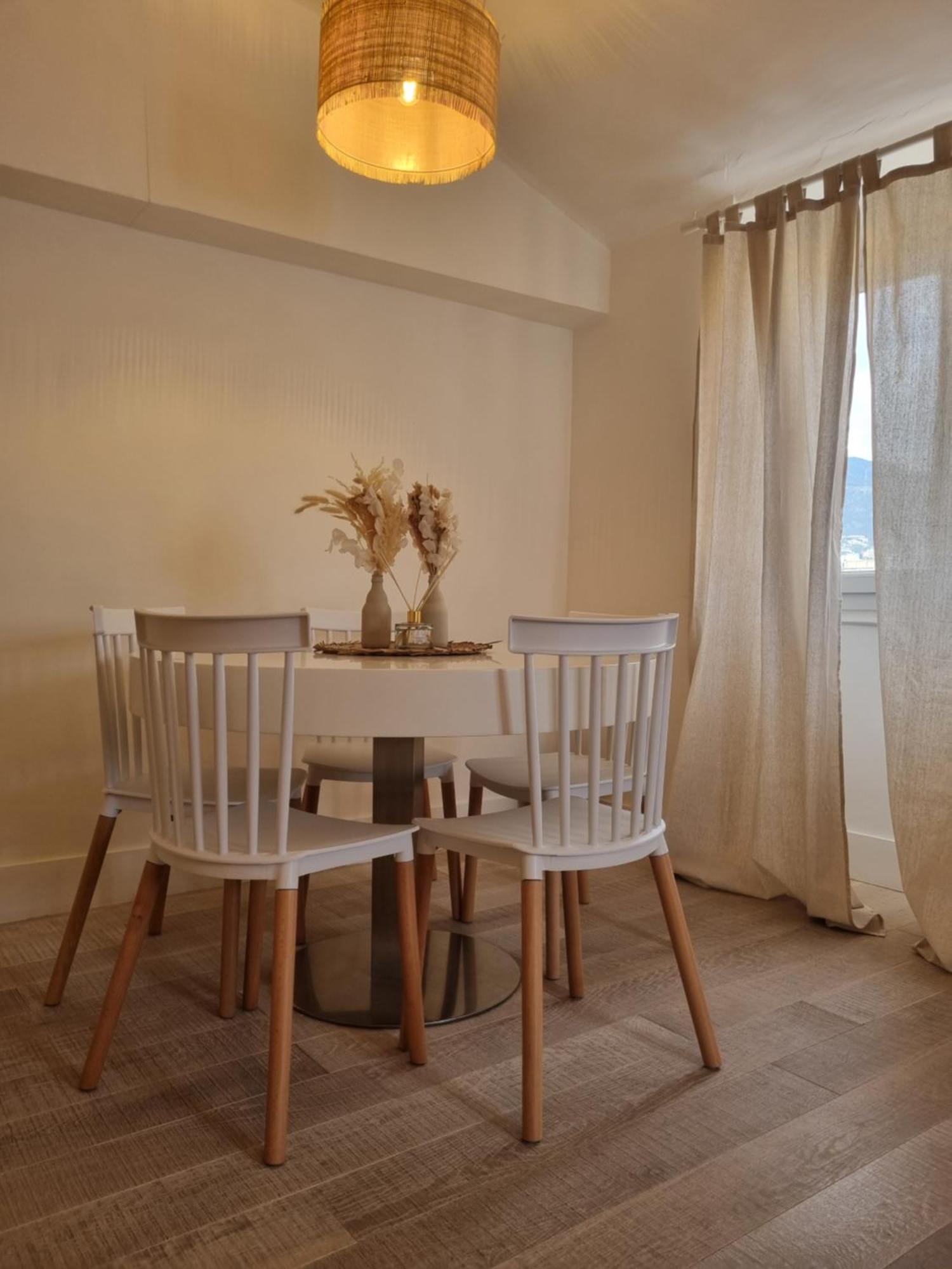 Appartement Avec Grande Terrasse Μπαστιά Εξωτερικό φωτογραφία
